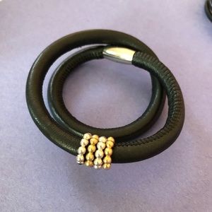 Endless leather and silver bracelet